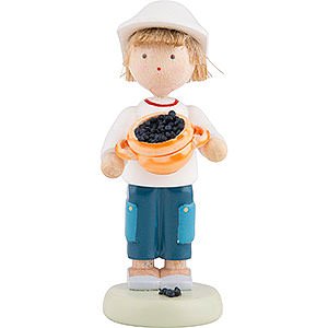 Small Figures & Ornaments Flade Flax Haired Children Flax Haired Children Boy with Blueberries - 5 cm / 2 inch