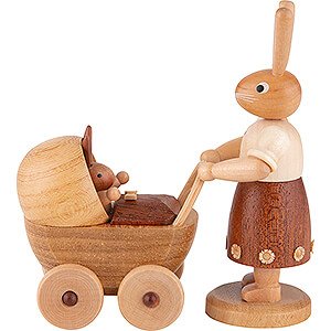 Kleine Figuren & Miniaturen Osterartikel Hasenmutter mit Kinderwagen - 11 cm