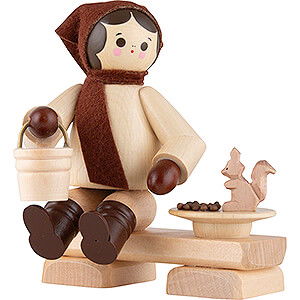 Kleine Figuren & Miniaturen Thiel-Figuren Thiel-Figur Mdchen auf Bank mit Eichhrnchen - natur - 11 cm