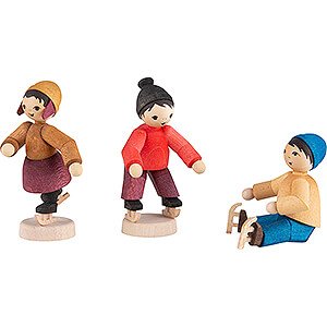 Kleine Figuren & Miniaturen ULMIK Winterkinder gebeizt Winterkinder Eislaufkinder 3-teilig gebeizt - 7 cm