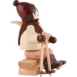 Thiel-Figur Skifahrer auf Bank - natur - 5,5 cm