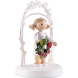 Flax Haired Children - Birthday Child with Flower Wreath - green / red - 7,5 cm / 3 inch