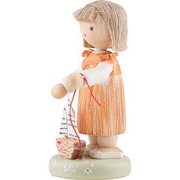 Flax Haired Children Girl with Sailboat - Edition Flade & Friends - 5 cm / 2 inch